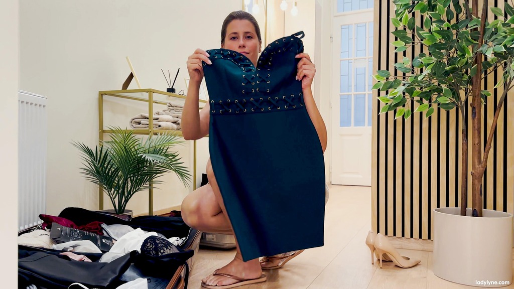 Lady Lyne Getting A Full Fuck Treatment