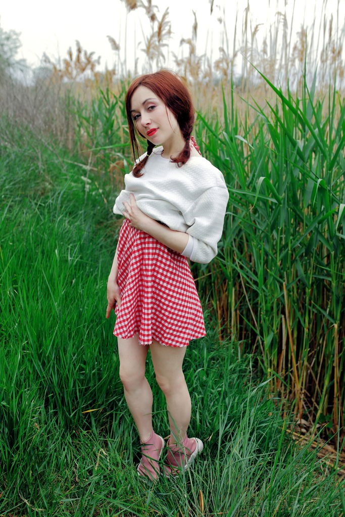 Night A - Sweet cutie masturbates in the middle of the field