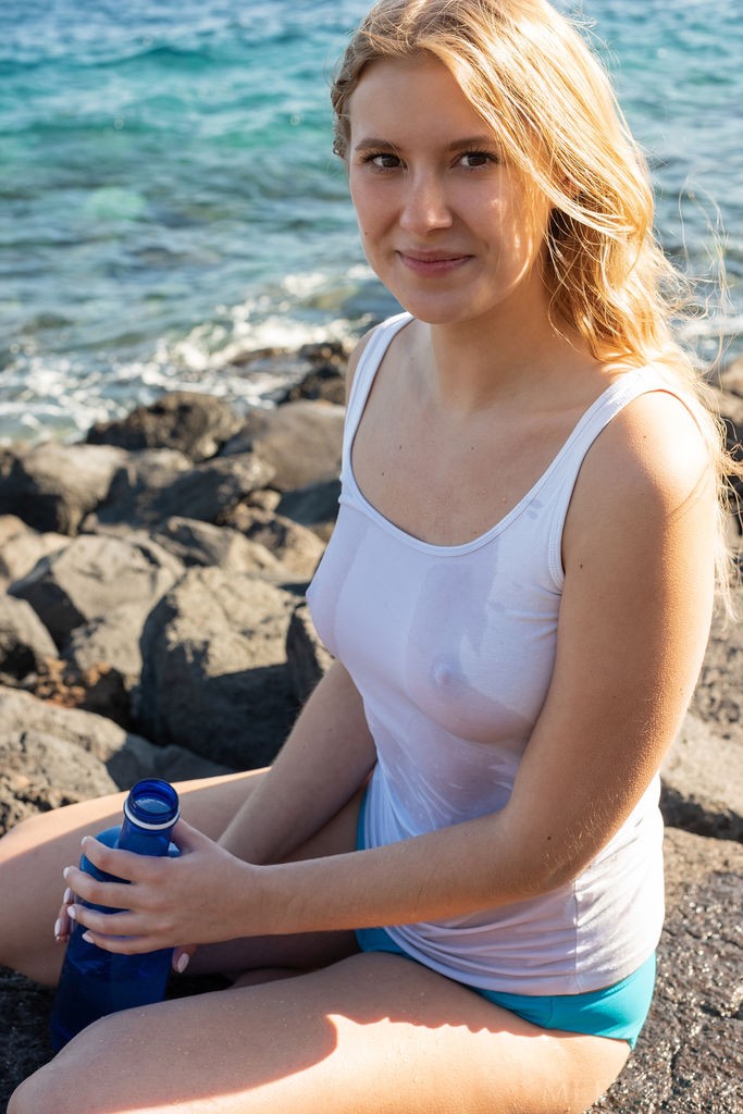 Casey - Sweetie takes off clothes and gets many physical pleasures