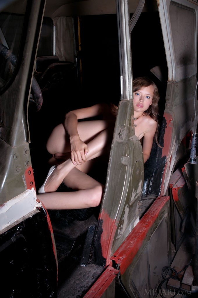 Kitana A - Excited brunette satisfies her pussy in the garage