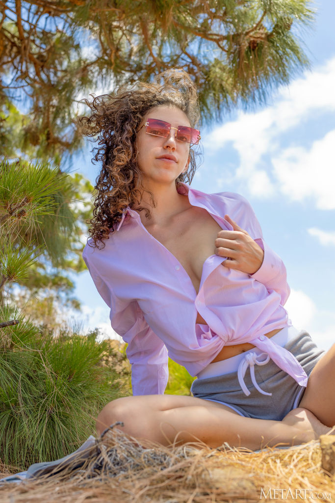 Luna Cee Wanders Across The Dunes In A Skimpy Bandeau Top And Shorts That Hug Her Peachy Buns - Met Art