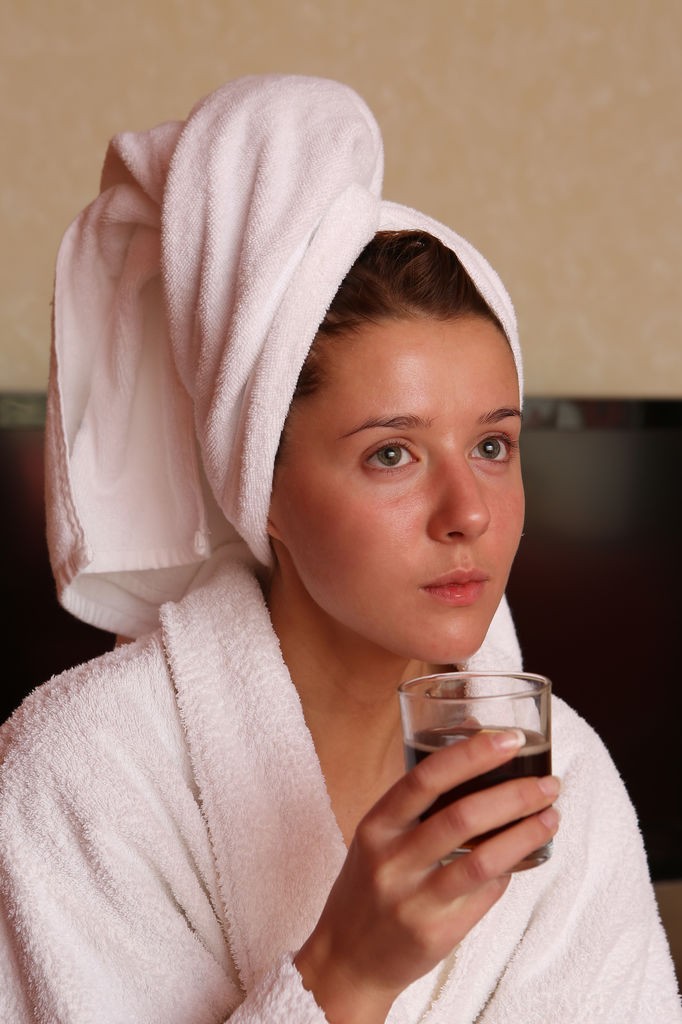Sybil A - Hottie takes hot bath, enjoys hot tea and her own pussy