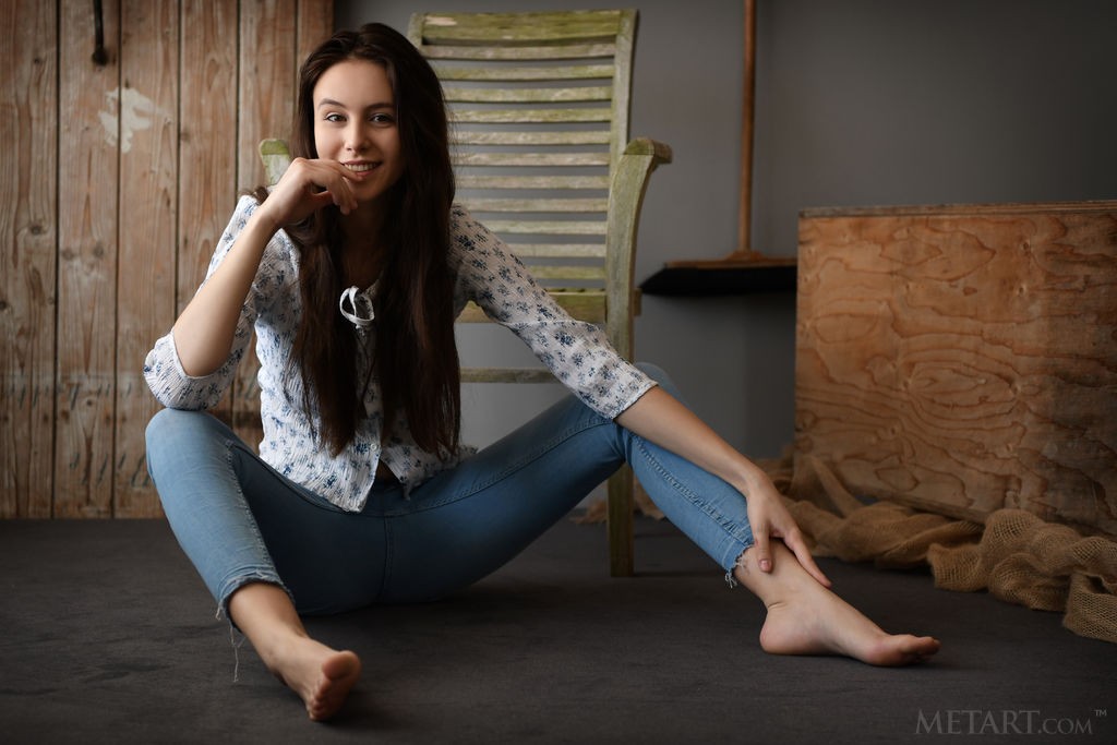 Alisa Amore - Girl next door strips off her tight jeans and gets naked